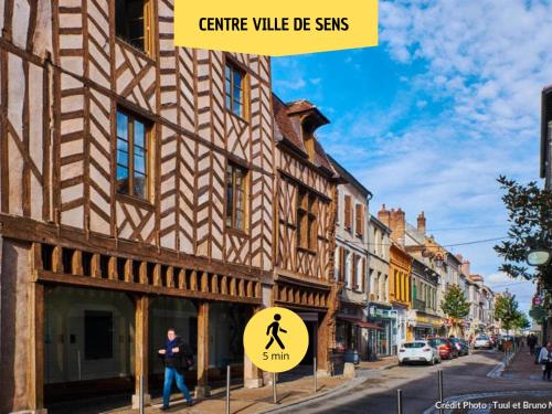 Bohemia - By BEST KEYS - Idéal Pro & Couple - Cosy - Centre Ville - SMART TV - Machine à Café Nespresso - Netflix & WiFi Fibre - Check-in Autonome - Parking Facile & Gratuit - Confort & Équipements Premium, Sens (fotografie 7)