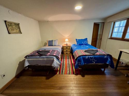 Twin Room image 10