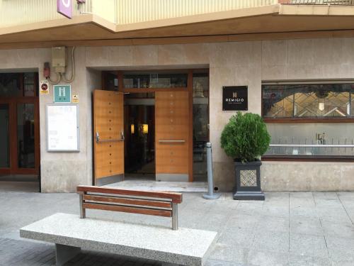 כניסה, Hotel Remigio in טודלה