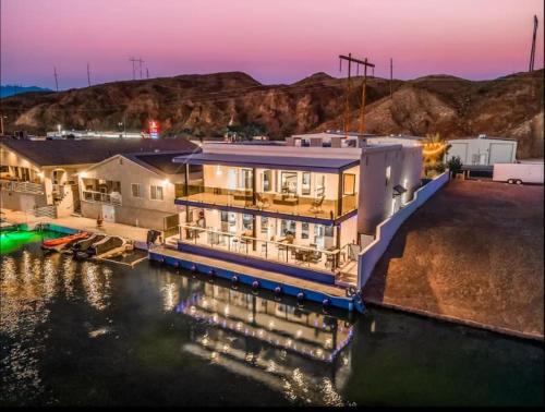 Chateau Bleu, Canal front Stunner in Parker (AZ)