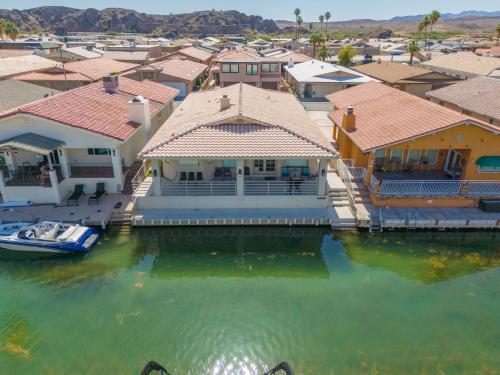 Oceans 11, 60-FT Dock