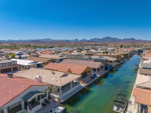 Oceans 11, 60-FT Dock