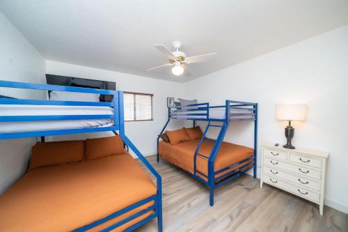 Oceans 11, 60-FT Dock