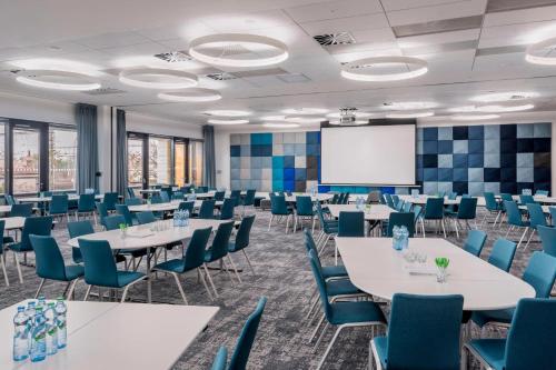 Courtyard by Marriott Brno - image 3