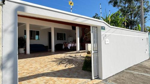 Casa Area Gourmet, Wi-fi,Barbecue,Petfriendly in ชาร์ดิงเปรุยเบ