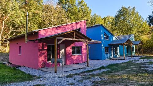 The cabins Project Σπίτια στο δάσος gîte à louer Makrychóri