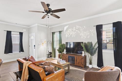 2 King Beds, Arcade Room, Mins from DT & UGA 2 King Beds, Arcade Room, Mins from DT & UGA