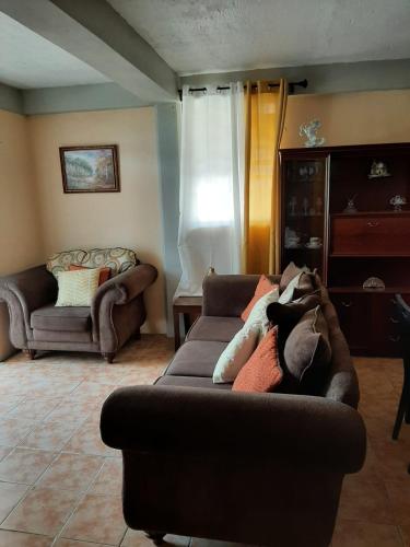 Ingos comfort place in Canefield