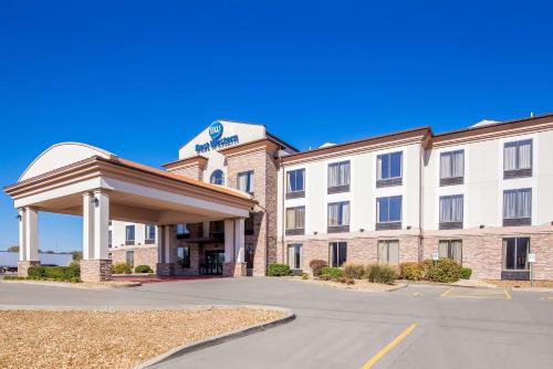 . Best Western St. Louis Airport North Hotel & Suites
