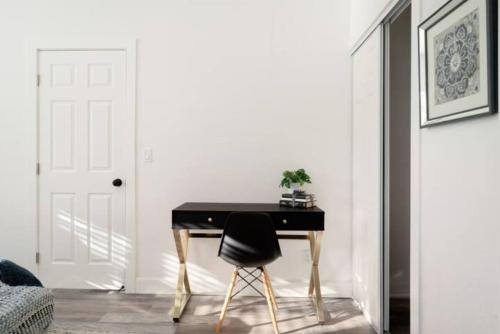 Central 2BR 1BA & Arcade Crib in the heart of Sac Central 2BR 1BA & Arcade Crib in the heart of Sac