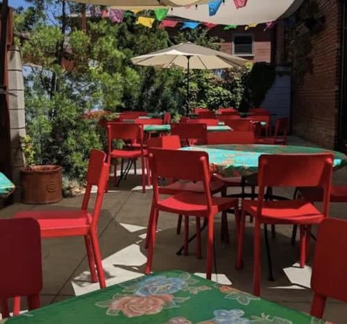 Central 2BR 1BA & Arcade Crib in the heart of Sac Central 2BR 1BA & Arcade Crib in the heart of Sac