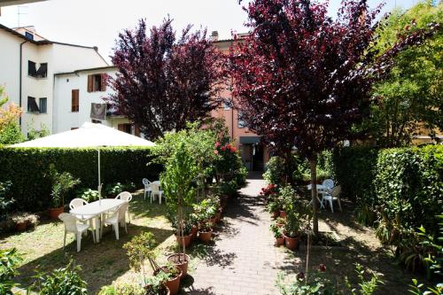 Hotel La Toscana 5