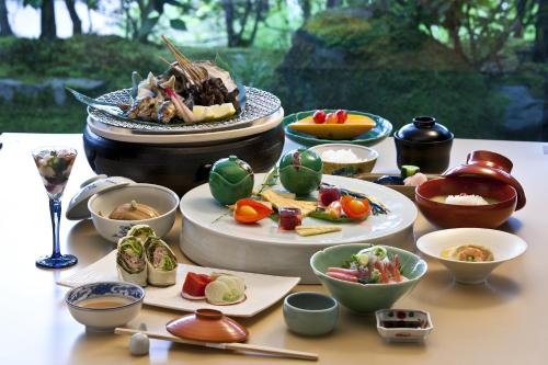 Japanese-style room with a seasonal Kaiseki dinner and Japanese breakfast