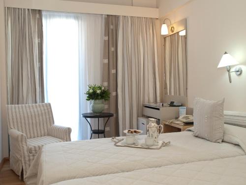 The Park Hotel Piraeus - image 14