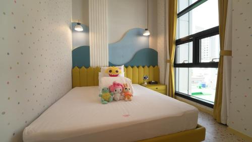 room detail thumbnail 0
