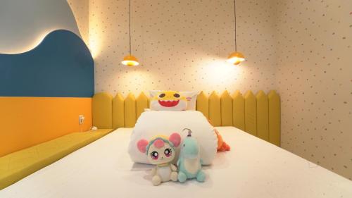 room detail thumbnail 1