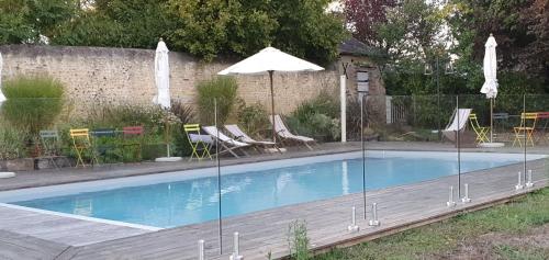 泳池, Suite au château - Domaine de la Gavolerie (Suite au chateau - Domaine de la Gavolerie) in 聖加來