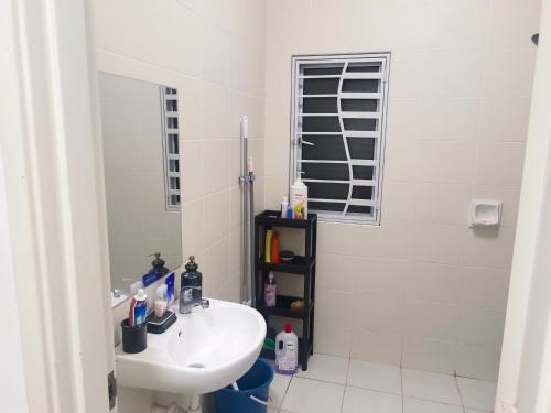 Layyin's Damai Residences Layyin's Damai Residences