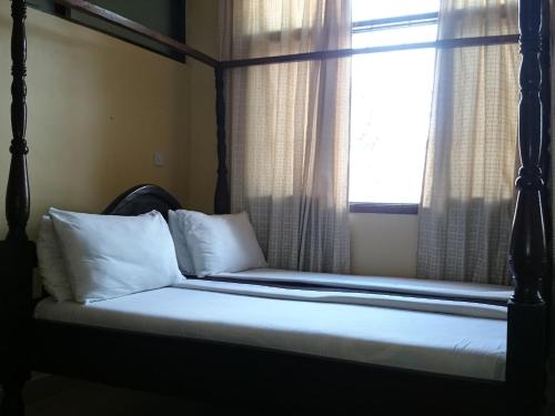 Transit Motel Ukonga Set in a prime location of Dar Es Salaam, Transit Motel Ukonga puts everything the city has to offer just outside your doorstep. The property has everything you need for a comfortable stay. Service-mi