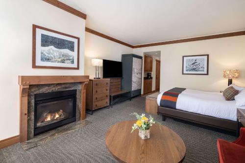 644860714 The Lodge at Spruce Peak, a Destination by Hyatt Residence