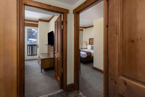 644860751 The Lodge at Spruce Peak, a Destination by Hyatt Residence