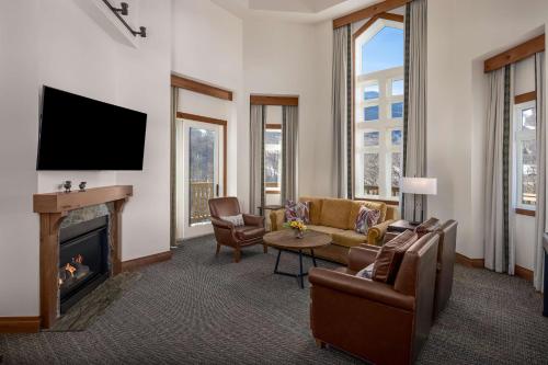 644860801 The Lodge at Spruce Peak, a Destination by Hyatt Residence