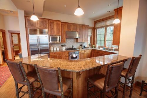 644860817 The Lodge at Spruce Peak, a Destination by Hyatt Residence