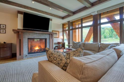 644860835 The Lodge at Spruce Peak, a Destination by Hyatt Residence