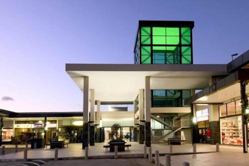 80 négyzetméteres, 1 hálószobás Apartman 1 fürdőszobával Bluff területén (Six25 on Marine - 5 min to beach) in Bluff