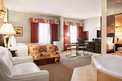 Pezsgőfürdő, Days Inn by Wyndham Ste. Helene-de-Bagot in Sainte-Hélène-de-Bagot (QC)