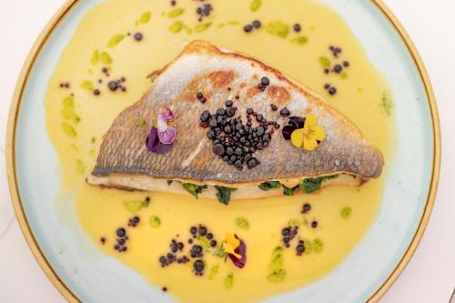 WHITE DONKEY Boutique Hotel - image 14