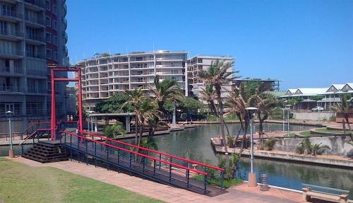 80 négyzetméteres, 1 hálószobás Apartman 1 fürdőszobával Bluff területén (Six25 on Marine - 5 min to beach) in Bluff