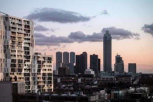 PREMIER SUITES PLUS Rotterdam - image 12