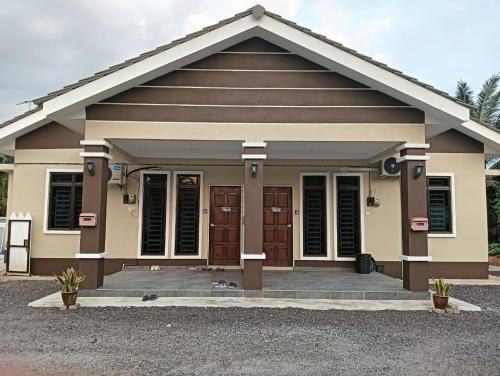 HOMESTAY DESA TERATAI