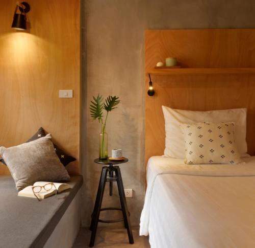 Standard Room image 5
