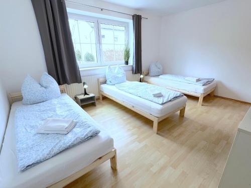 딩골핑 I Apartment 8 Personen - Monteurzimmer - Ferienwohnung - Dingolfing 4성급 싱글룸 객실