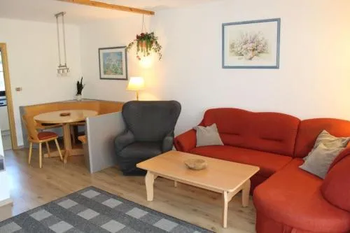 Ferienhaus Nr 48, Kategorie Komfort, Feriendorf Hochbergle, Allgäu in Lechbruck, Deutschland