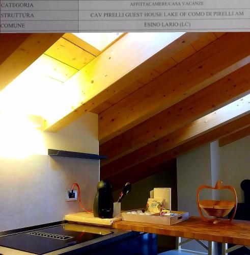 virtuve, cav PIRELLI GUEST HOUSE LAKE OF COMO in Esino Lario