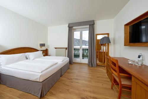 Grand Hotel Misurina - image 8