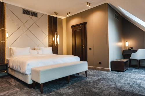 1 queen bed