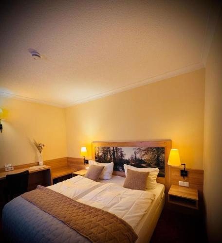 Gasthaus & Hotel Zum Kellermann in กราเฟเนา