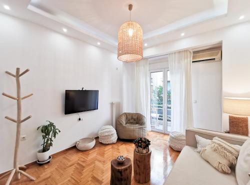 Stunning apartment next to Acropolis and metro, Ateny