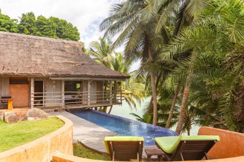 . Lou Moon Eco-Luxury Resort