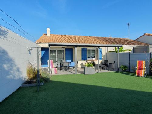 Maisonnette proche du bourg, 5 pers, jardin - FR-1-476-84