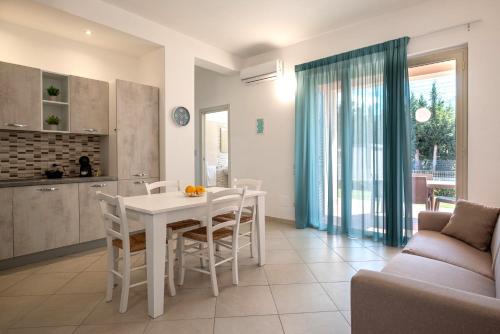 Icaro Apartments 4