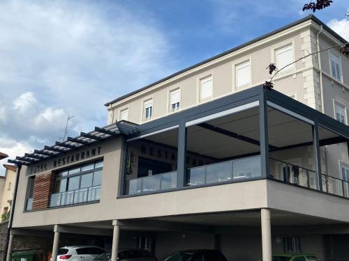 Logis Hôtel Le Tisseur des Saveurs - Hotel - Panissières