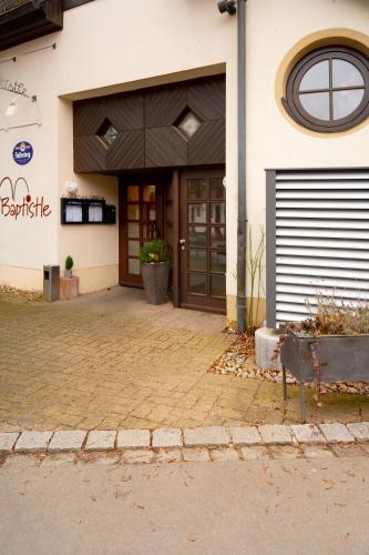 外部景觀, Baptistle in 許芬根