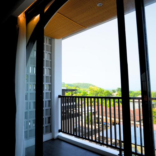 Suites5 Hotel Room Type - Deluxe Room With Street View Without Breakfast
