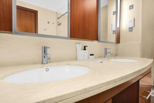 FIRST CLASS 2BR Spectacular Fountain Views, Dubaj (zdjęcie 2)