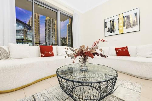 FIRST CLASS 2BR Spectacular Fountain Views, Dubaj (zdjęcie 8)